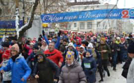 «Ростелеком» в Ростове-на-Дону поддержал забег в честь нового года