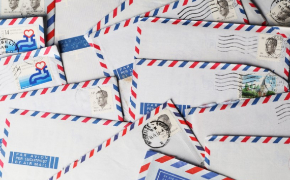 В Ростовской области на почтовые марки для приставов направят 3 млн рублей