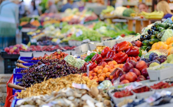 В Ростове в старом аэропорту развернут овощной рынок