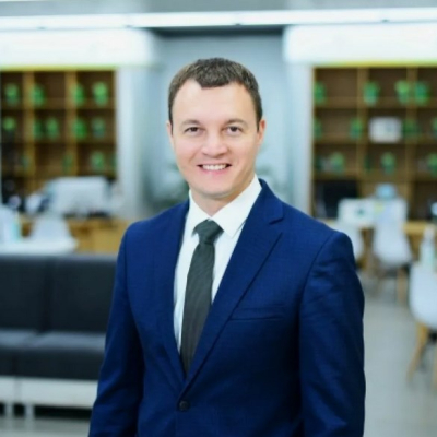 УСАЧЕВ Антон